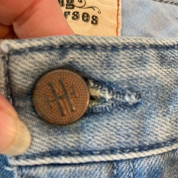 Holding Horses Anthropologie perfectly patched and distressed jeans runs big🫶 - Picture 8 of 14